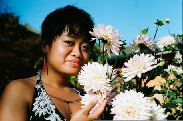 Dayana Capulong with White / light pink Dahlias